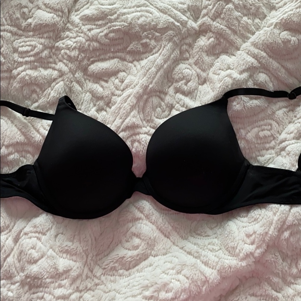 push-up bra // barely worn // size: 32 D
